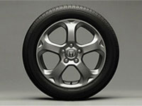 17-inch alloy wheel.