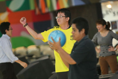 Media Bonding Bowling Competition