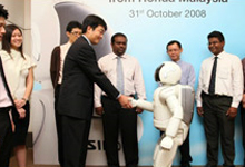 Mr Atsushi Fujimoto, Managing Director and Chief Executive Officer of Honda Malaysia wishes Happy Birthday to ASIMO.