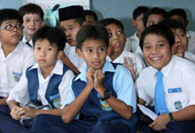 Honda Brings Sumatran Rhinos to a Second Round of Schools!